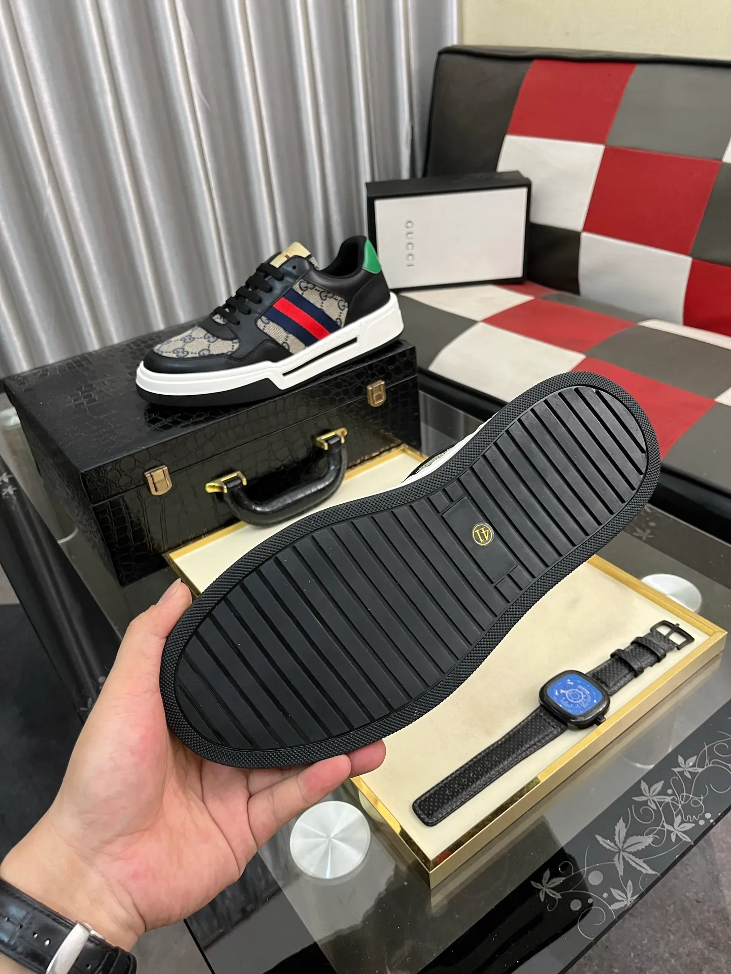 Men's Men's Shoes💰420⌚️⌚️【GUCCI】Gucci men's latest white shoe series casual shoes! The official website is built 1:1. Upper: Made of imported cowhide, with electric embroidery ➕Inner lining: Made of high-quality first-layer pigskin, soft and comfortable. Picky material selection and exquisite workmanship give you the best enjoyment. Size: 38-443️⃣Colors available